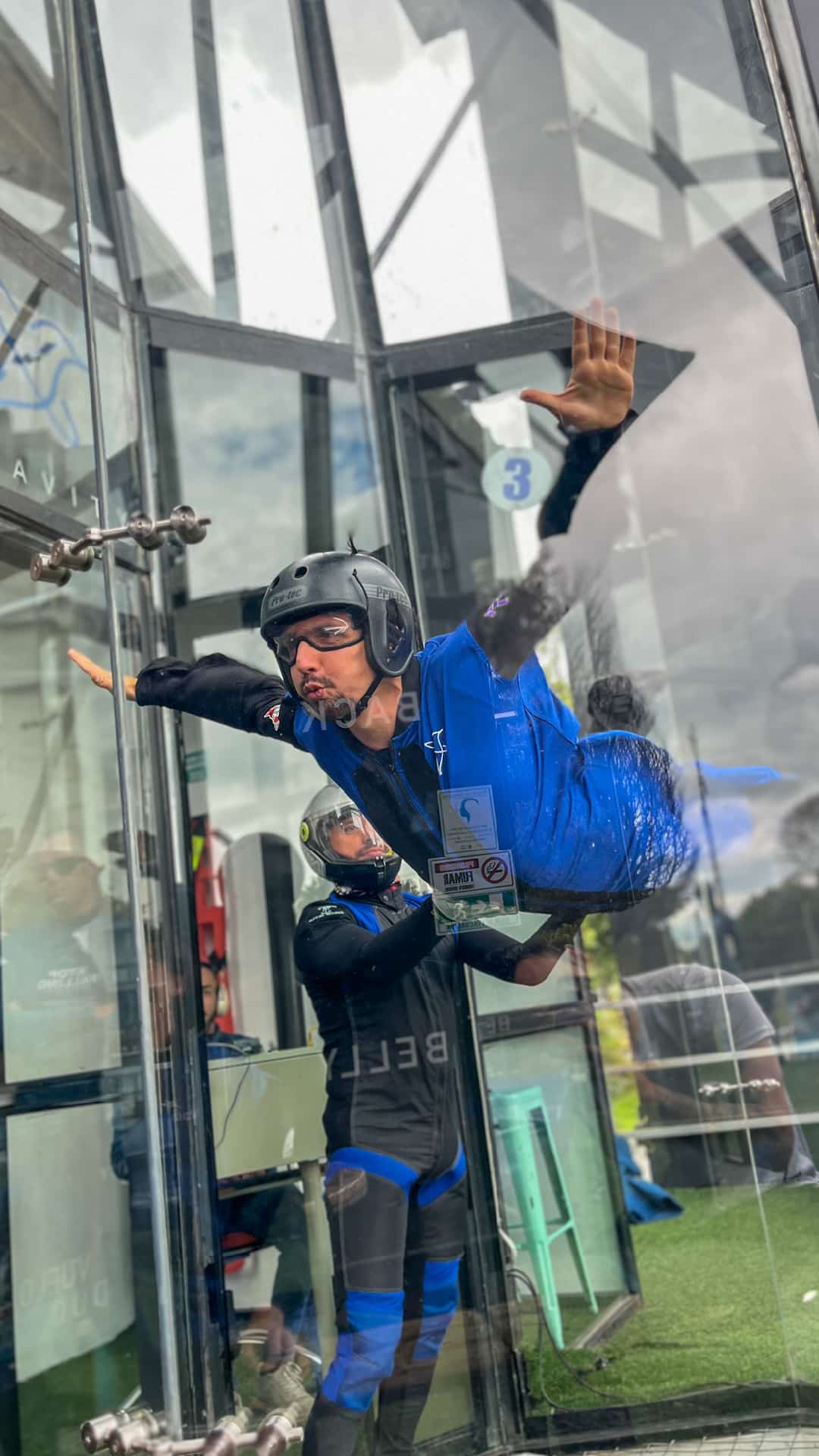 Vuelo indoor en Gravity Tunnel